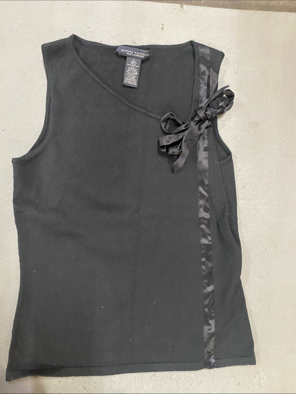 Banana Republic Black Sleeveless Knit Top with Satin Ribbon Bow